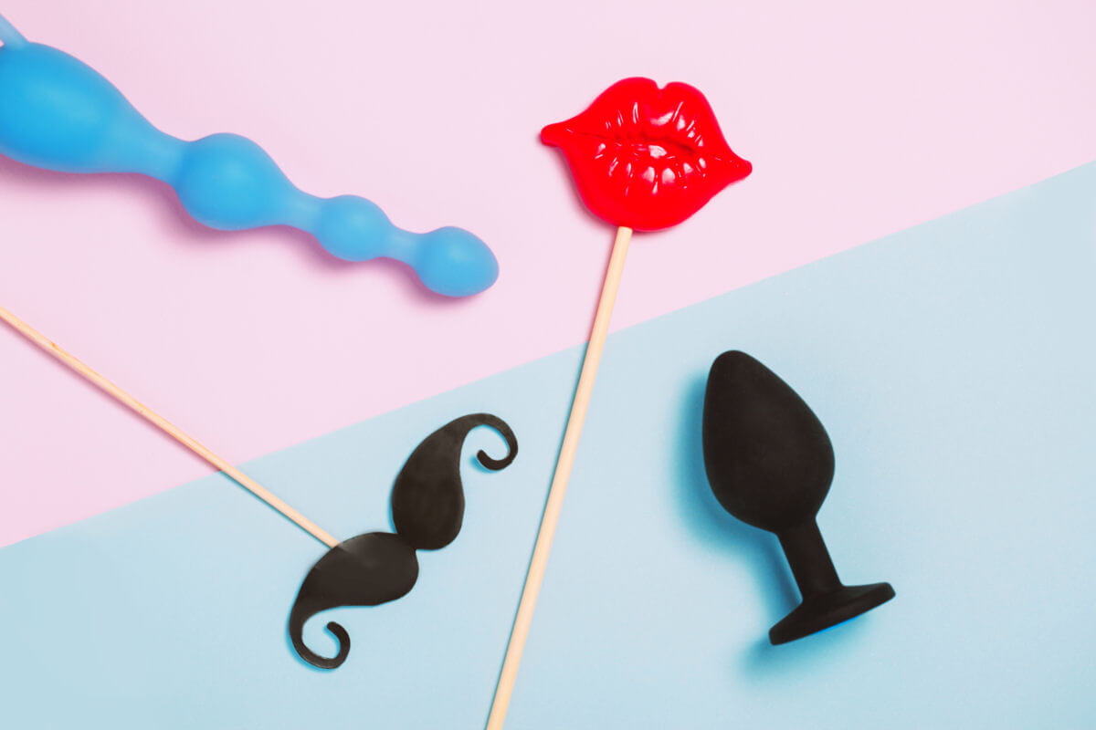 Quali sono le esperienze di uomini e donne che hanno provato le palline anali